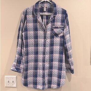 🔥Victoria’s Secret Plaid Button-Up Pijama🔥